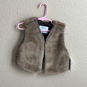 Old navy faux fur vest